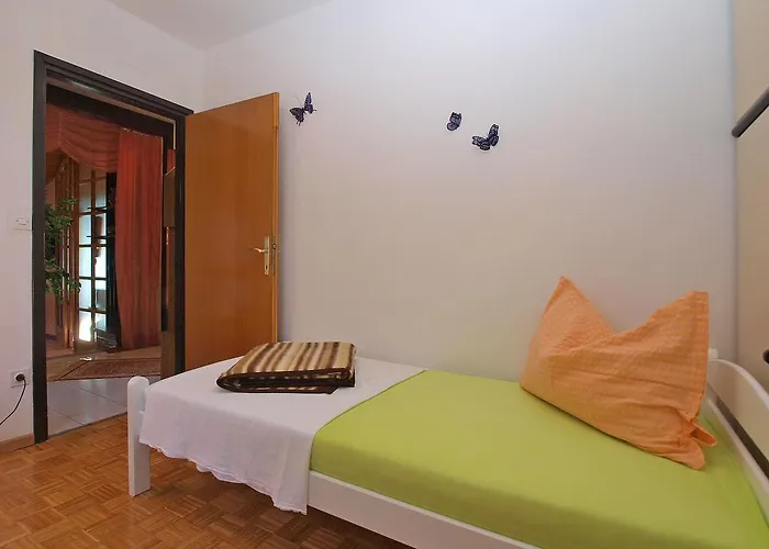 House Silvana 1461 펜션 풀라