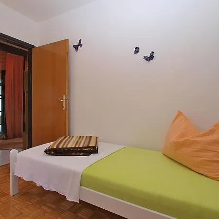 House Silvana 1461 펜션 풀라