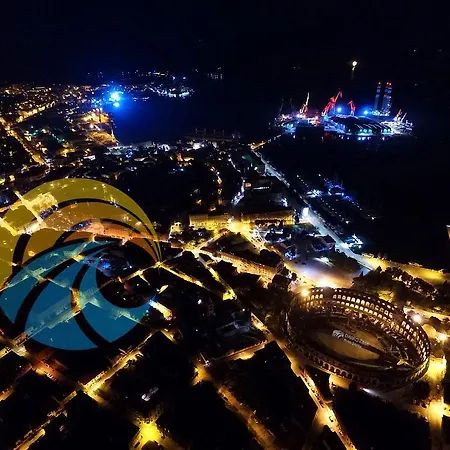 펜션 House Silvana 1461 풀라